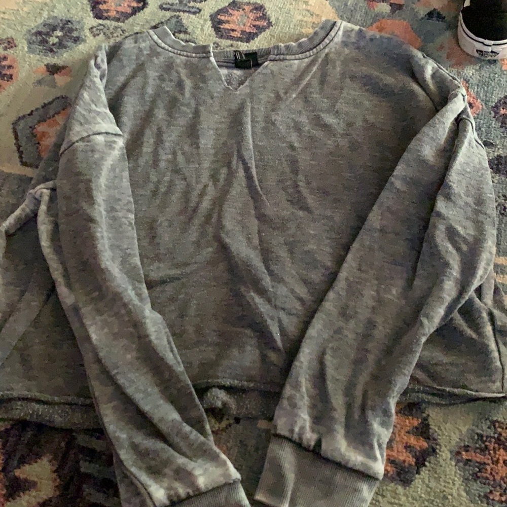 Gray  long sleeve crop top art class brand